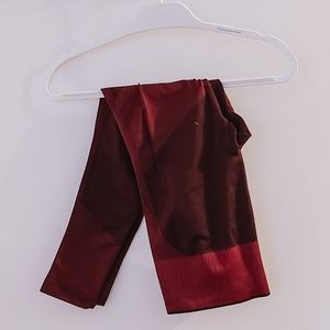 Mid-rise Red Leggings